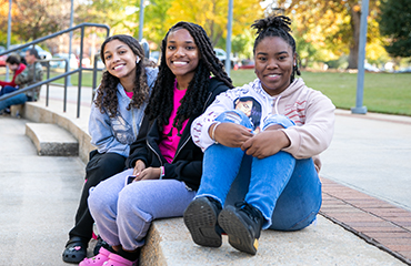 students at amphitheatre